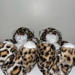 Feetmoji Women's Plush Animal Slippers New Without Tag Size 9-10